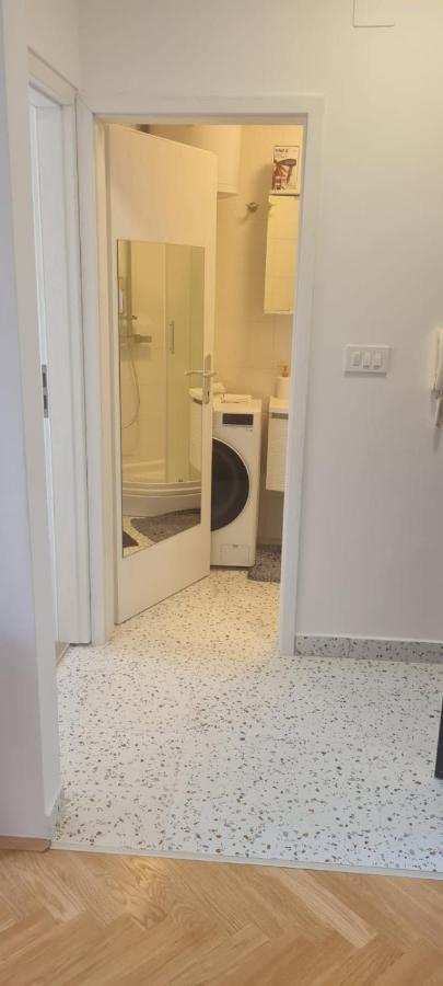 Elena - Studio Apartman Ičići Exteriör bild